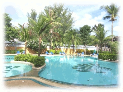 Piscina a disposizione dell'Orchid Hotel di Patong